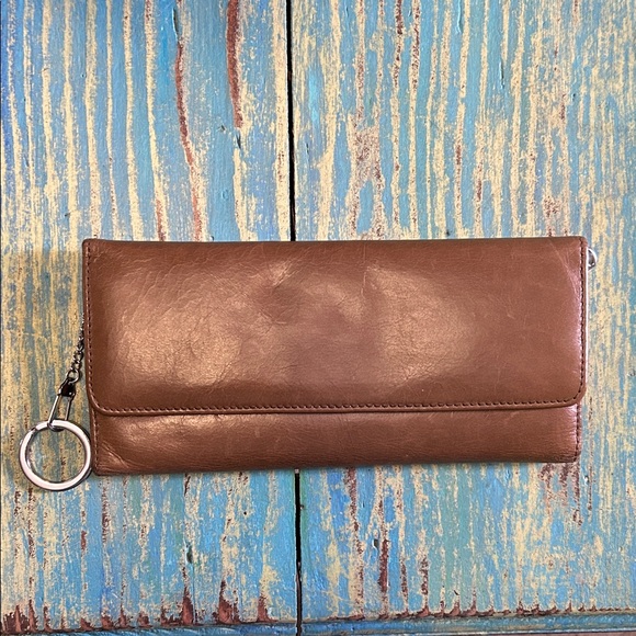 HOBO Handbags - HOBO Taupe Brown Leather Wallet